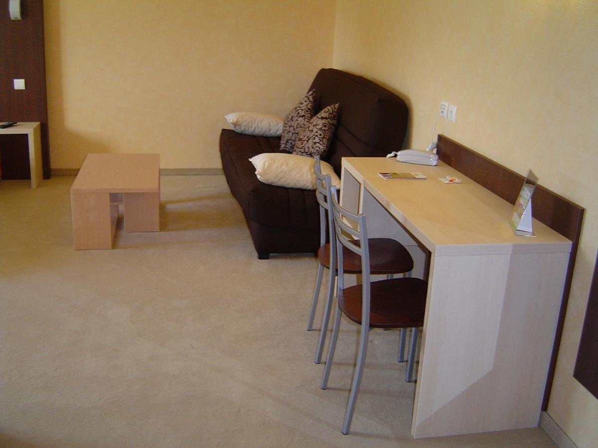 Hotel Azur Saint Junien Cit'Hotel الغرفة الصورة